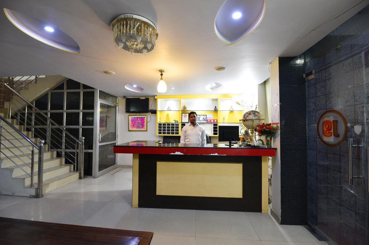 Hotel O Apple Jaipur Bagian luar foto